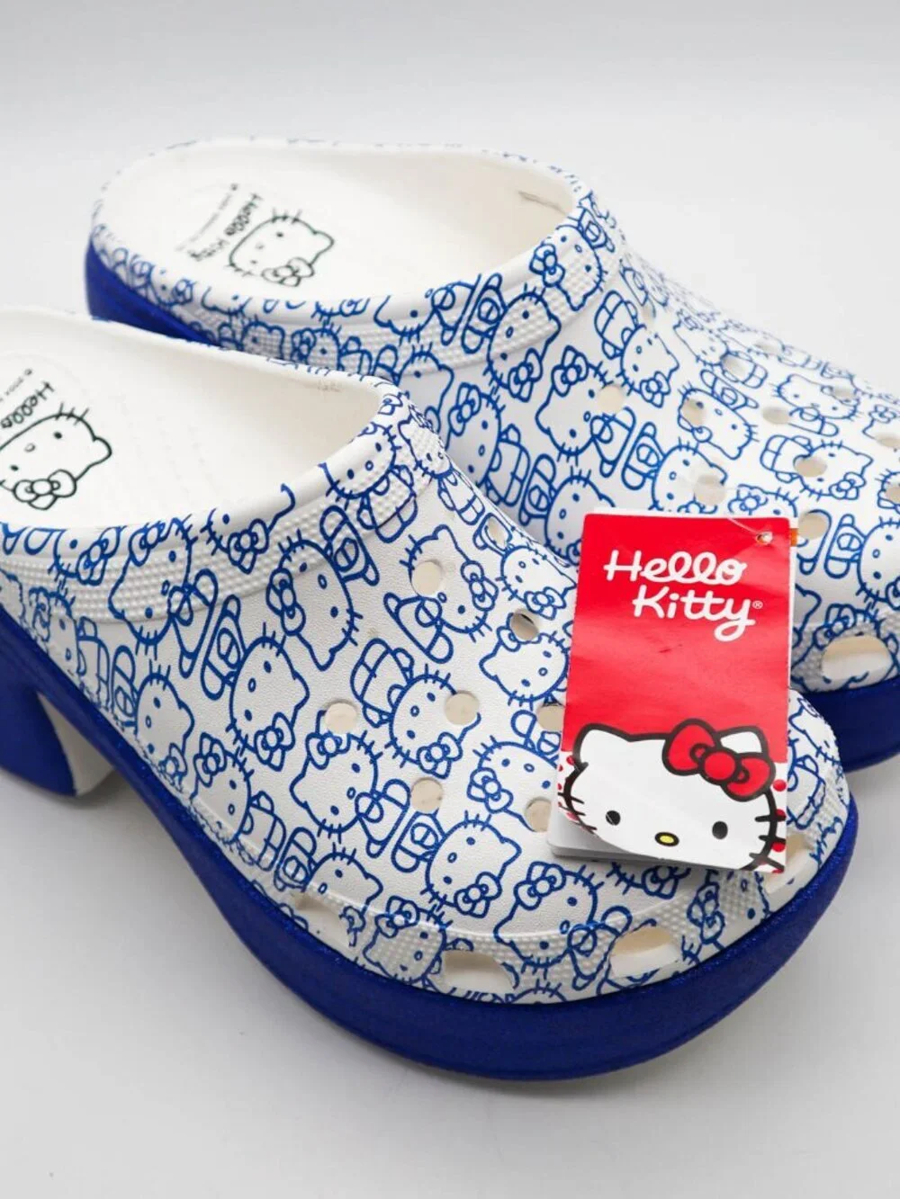 Crocs x Hello Kitty Platform Siren Clogs Women’s 11 / Men’s 9 Blue White NEW
